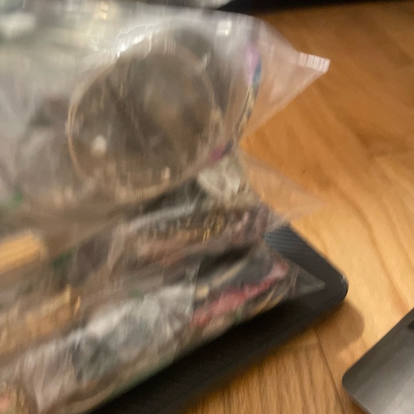 Assorted Jewelry Collection - Picture 2 of 5